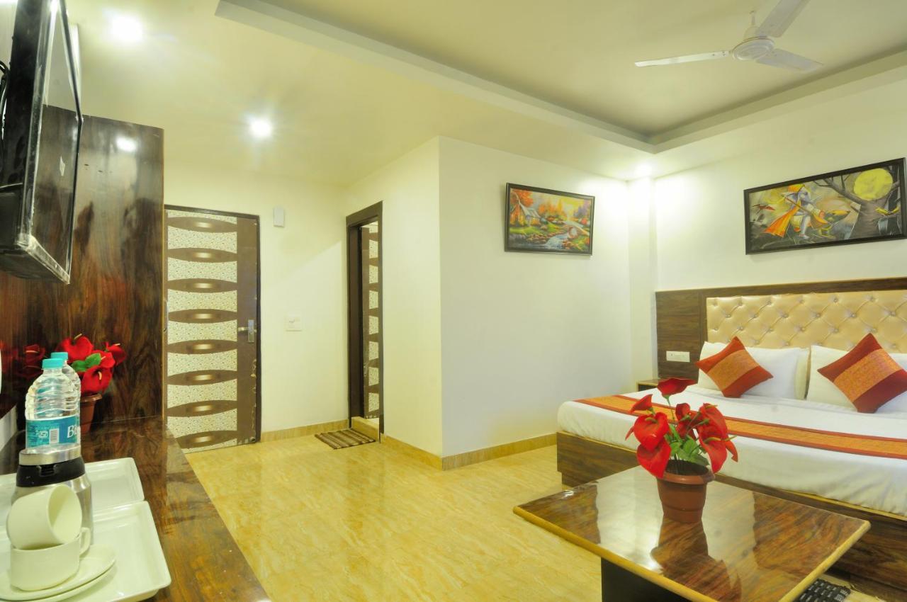 Hotel Noida Delight Dış mekan fotoğraf