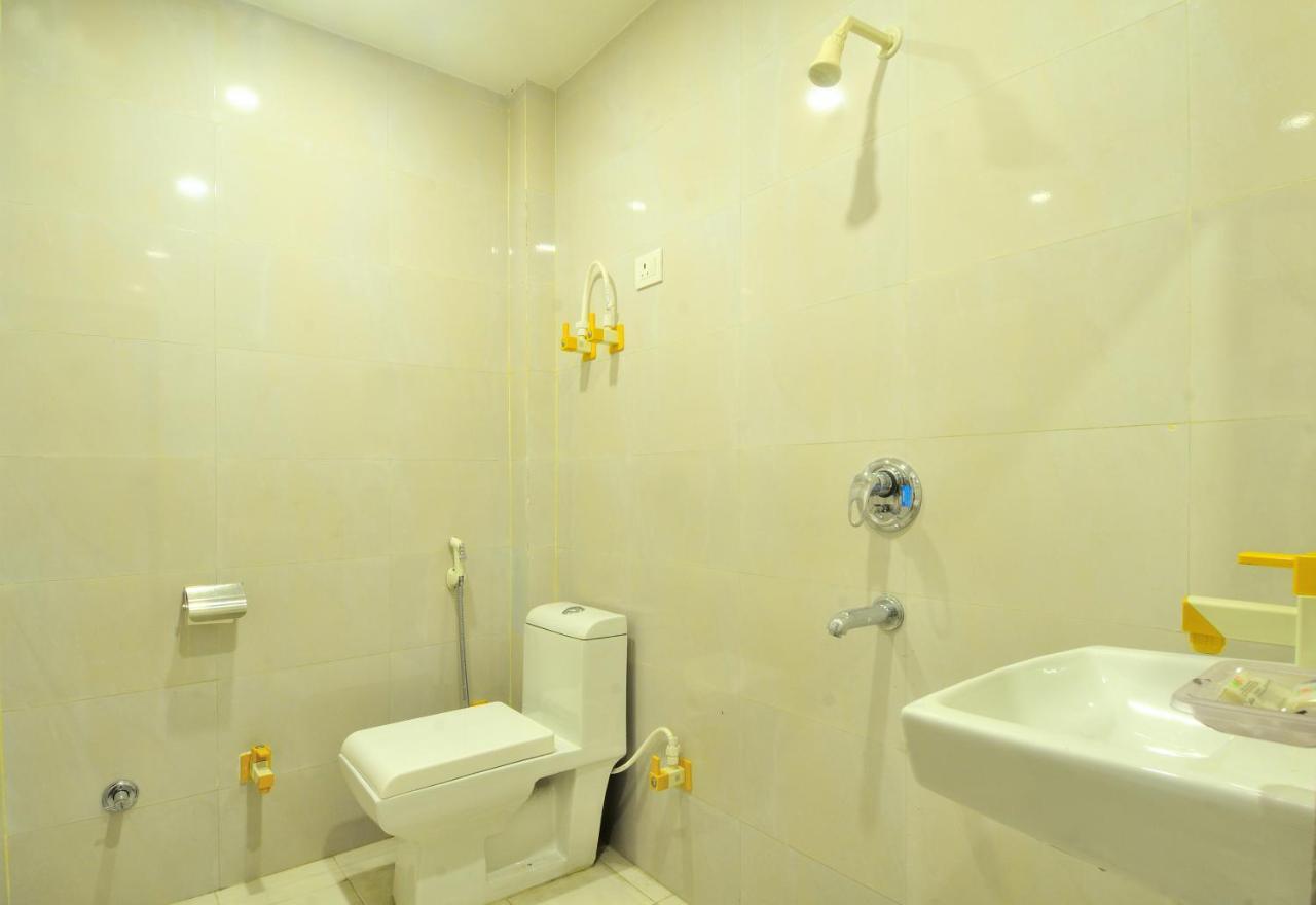 Hotel Noida Delight Dış mekan fotoğraf